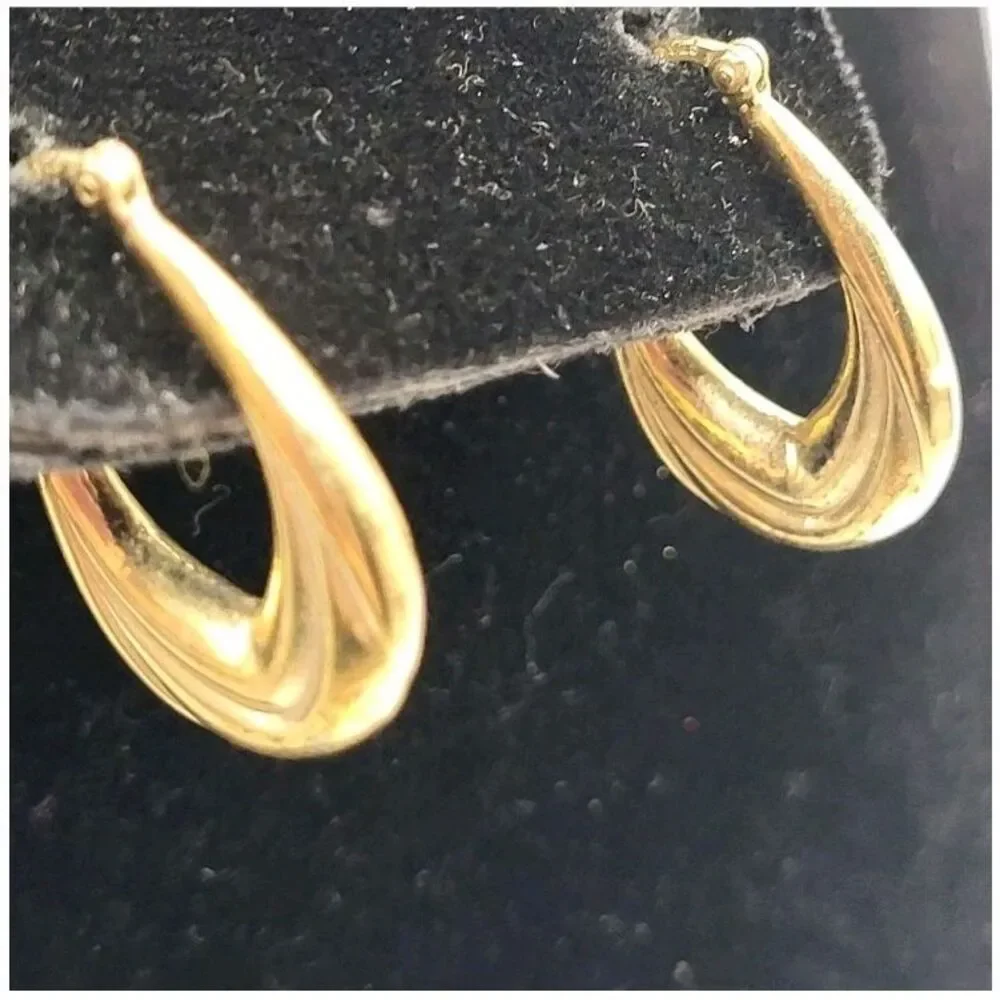 14k Vermeil Vintage 80s Hoop Earrings 1in - Picture 4 of 5